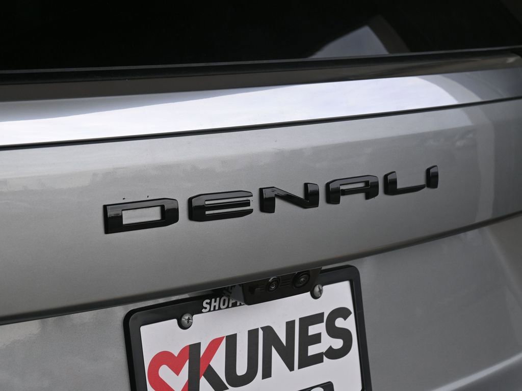 New 2026 GMC Yukon XL Denali w/ Denali Reserve Package image 11
