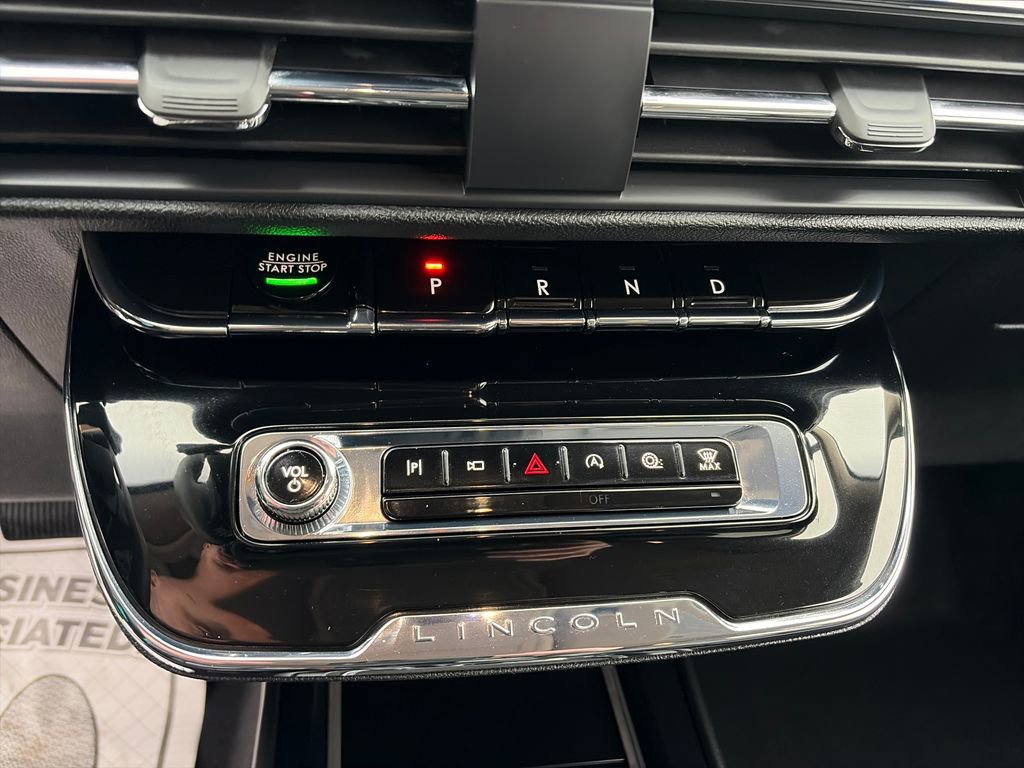 Used 2023 Lincoln Corsair Standard image 28