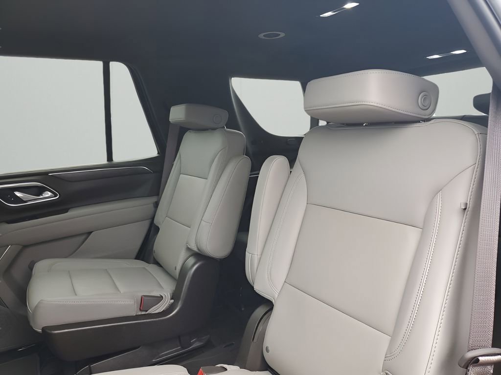 Used 2024 Chevrolet Tahoe LT w/ Luxury Package image 19
