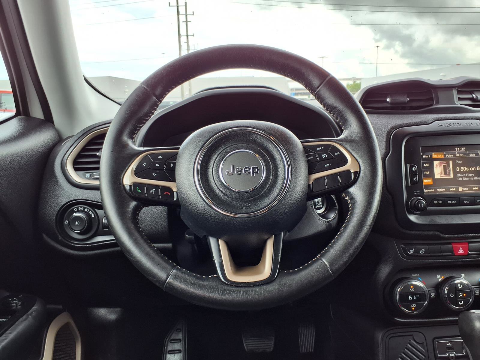 Used 2016 Jeep Renegade Limited FWD image 15