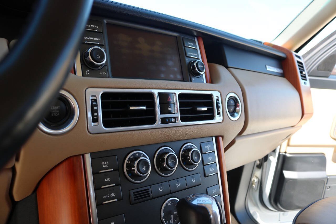 Used 2011 Land Rover Range Rover HSE AWD/4WD image 54