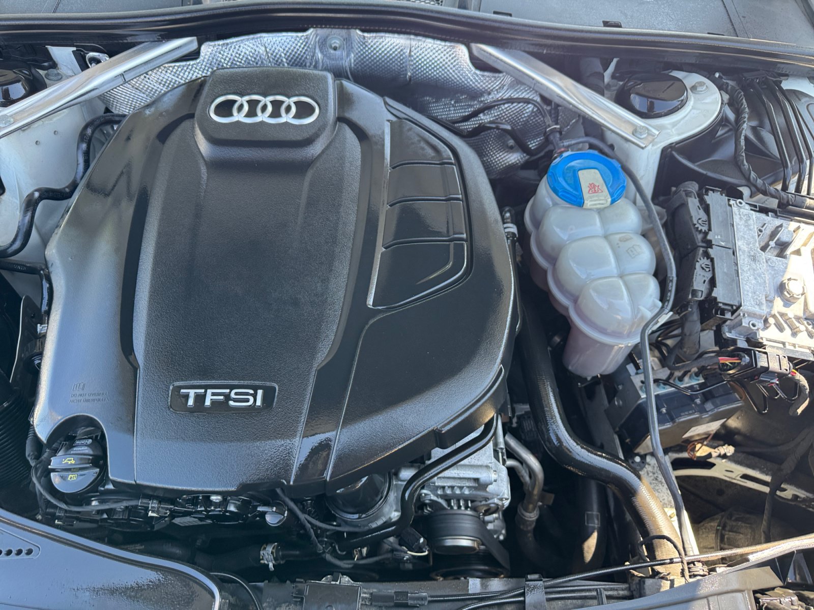 Used 2017 Audi A4 2.0T Premium w/ Audi MMI Navigation Plus FWD image 19