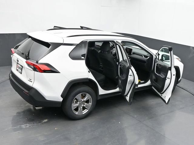 Used 2024 Toyota RAV4 LE AWD/4WD image 62