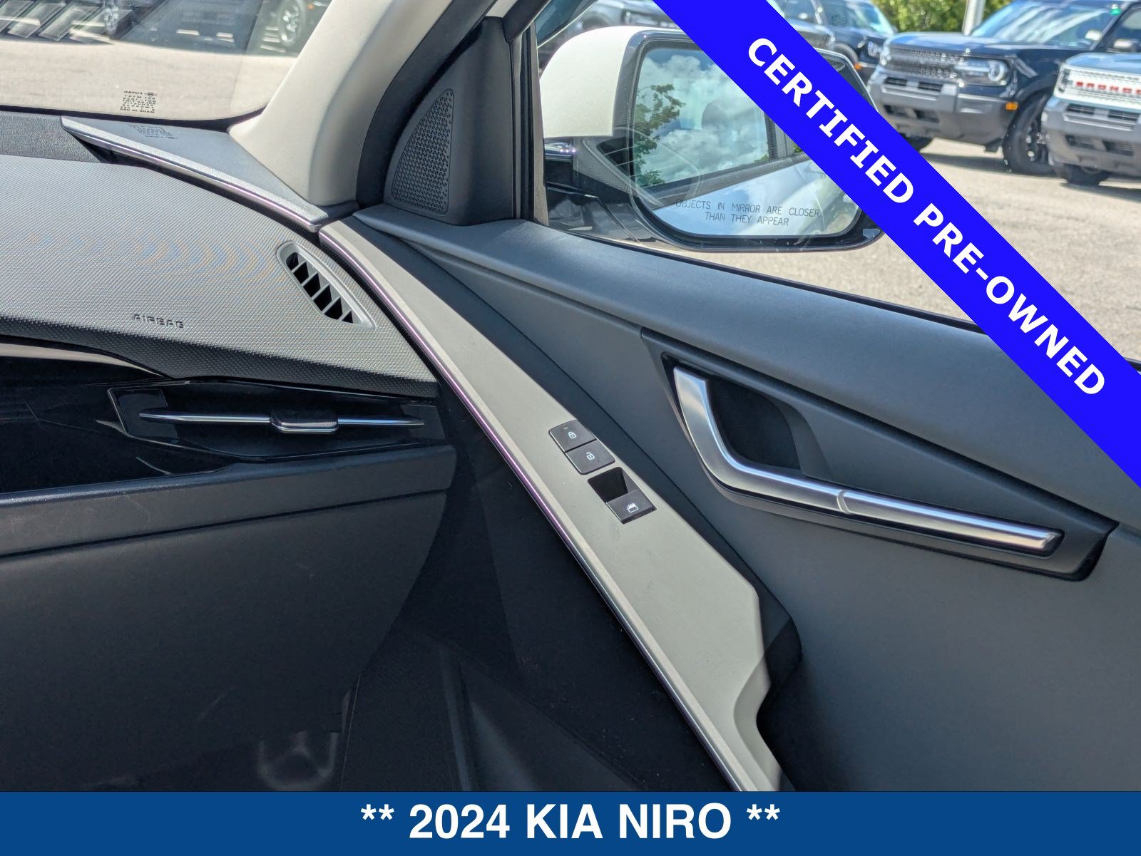 Used 2024 Kia Niro EX Touring FWD image 18