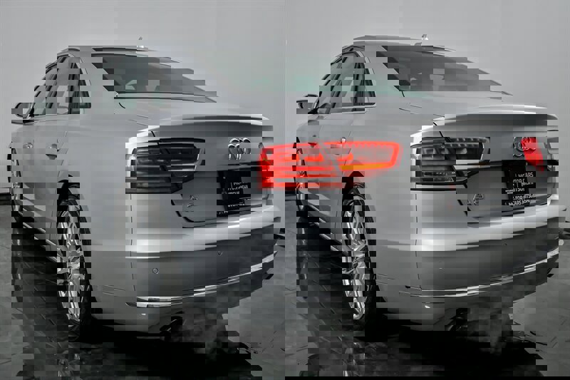 Used 2014 Audi A8 3.0T w/ Premium Package image 8
