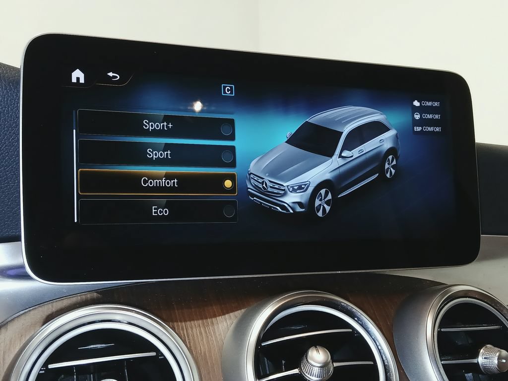 Used 2022 Mercedes-Benz GLC 300 4MATIC image 24
