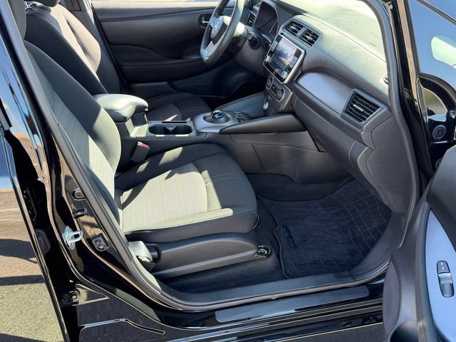 Certified 2025 Nissan Leaf S FWD image 25
