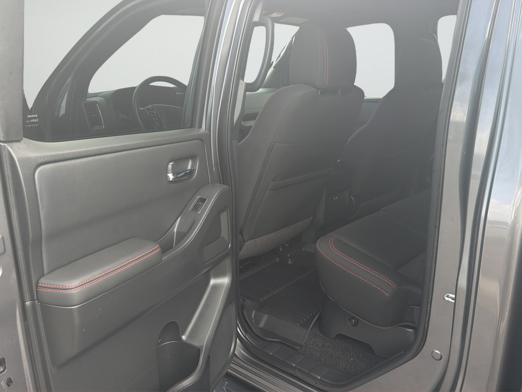 Certified 2022 Nissan Frontier PRO-4X w/ Technology Package AWD/4WD image 30