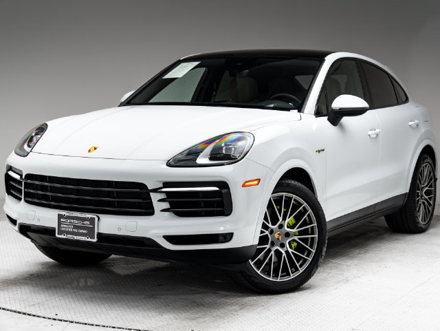 Certified 2023 Porsche Cayenne Platinum Edition AWD/4WD image 1