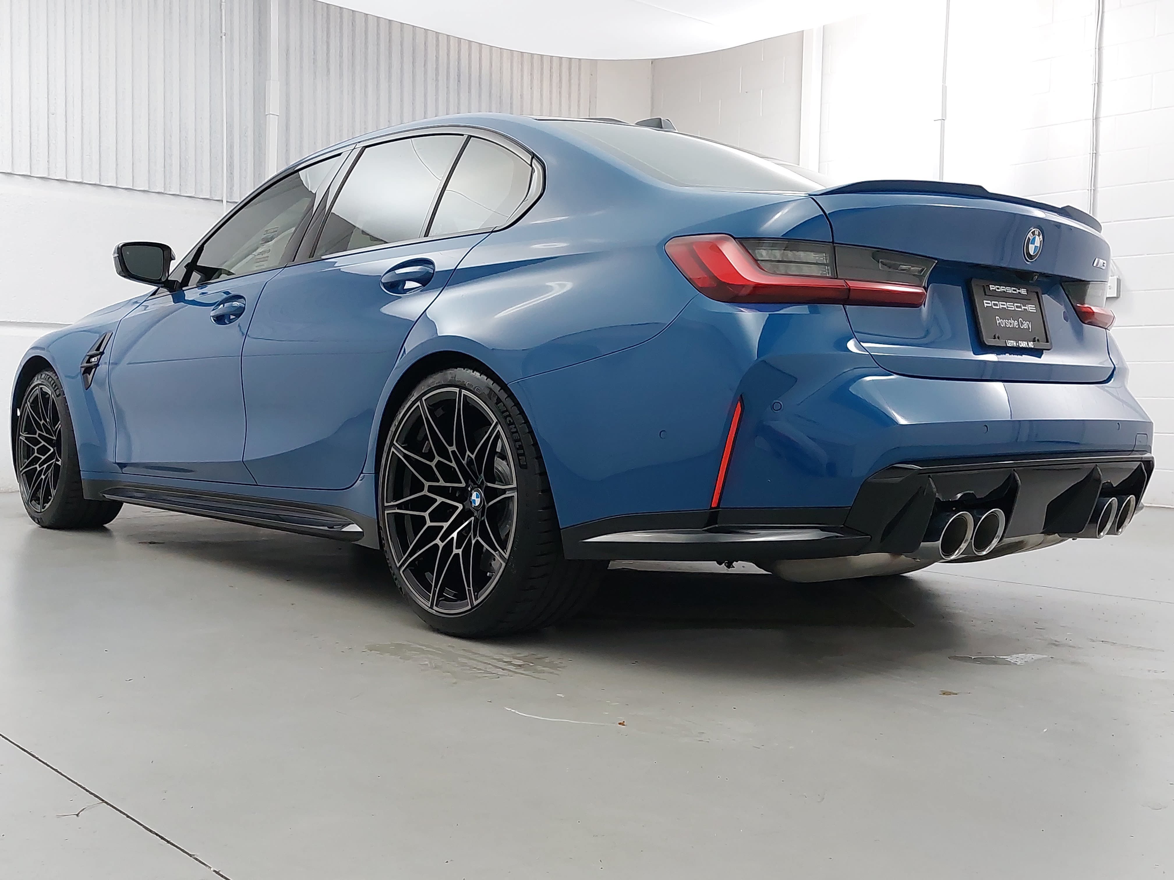 Used 2025 BMW M3 w/ Executive Package RWD image 3