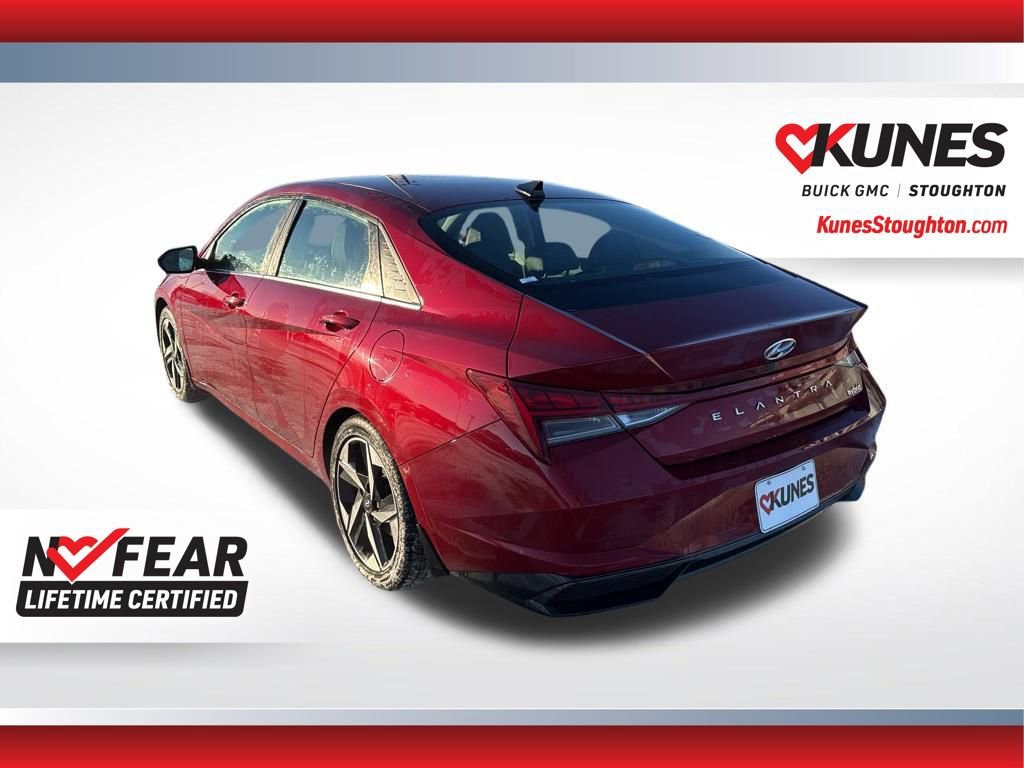 Used 2023 Hyundai Elantra Limited image 9