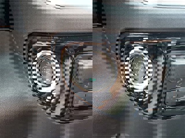 New 2025 GMC Sierra 2500 SLT w/ SLT Premium Package image 26