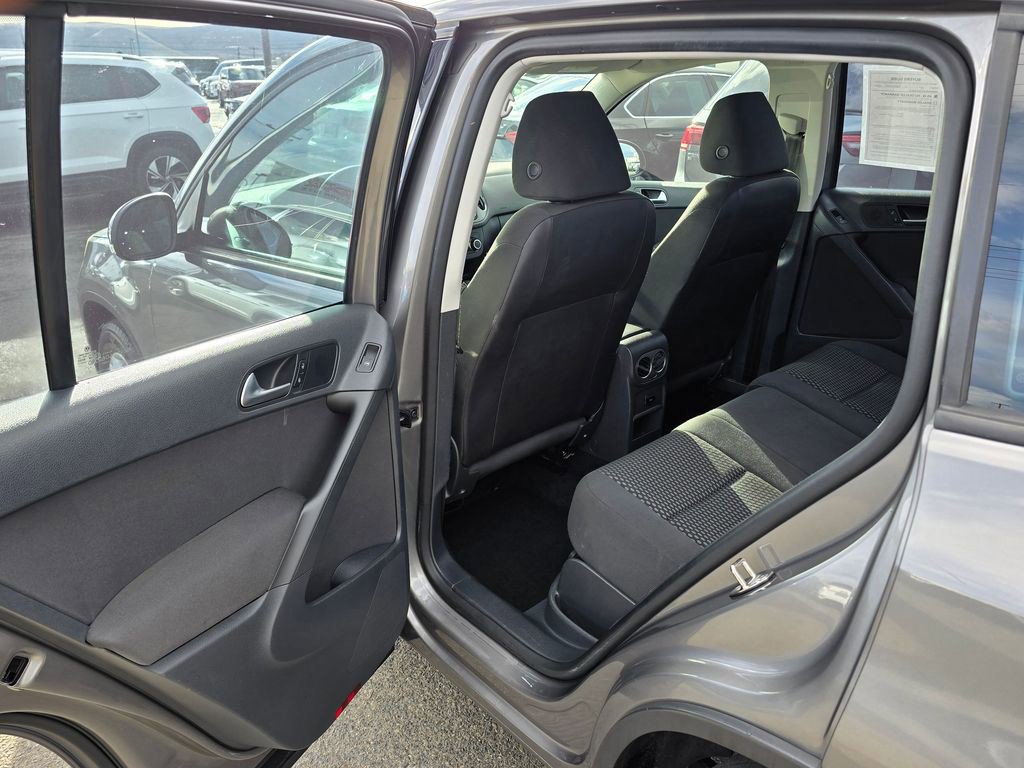 Used 2011 Volkswagen Tiguan S AWD/4WD image 15