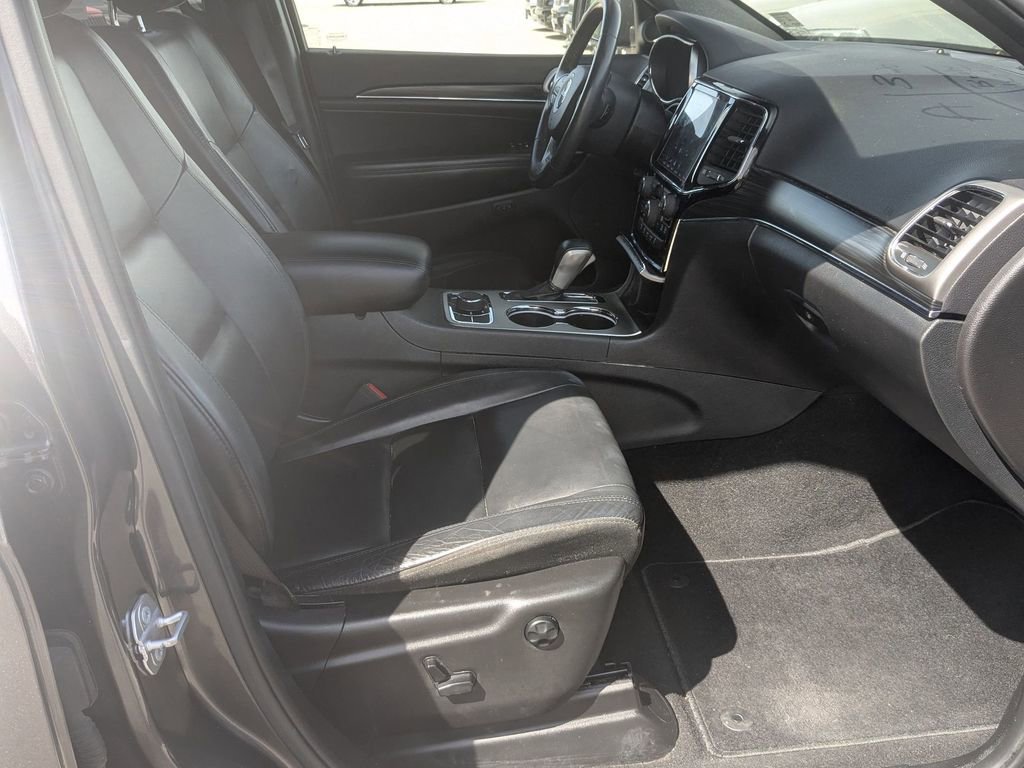 Used 2019 Jeep Grand Cherokee Limited image 34