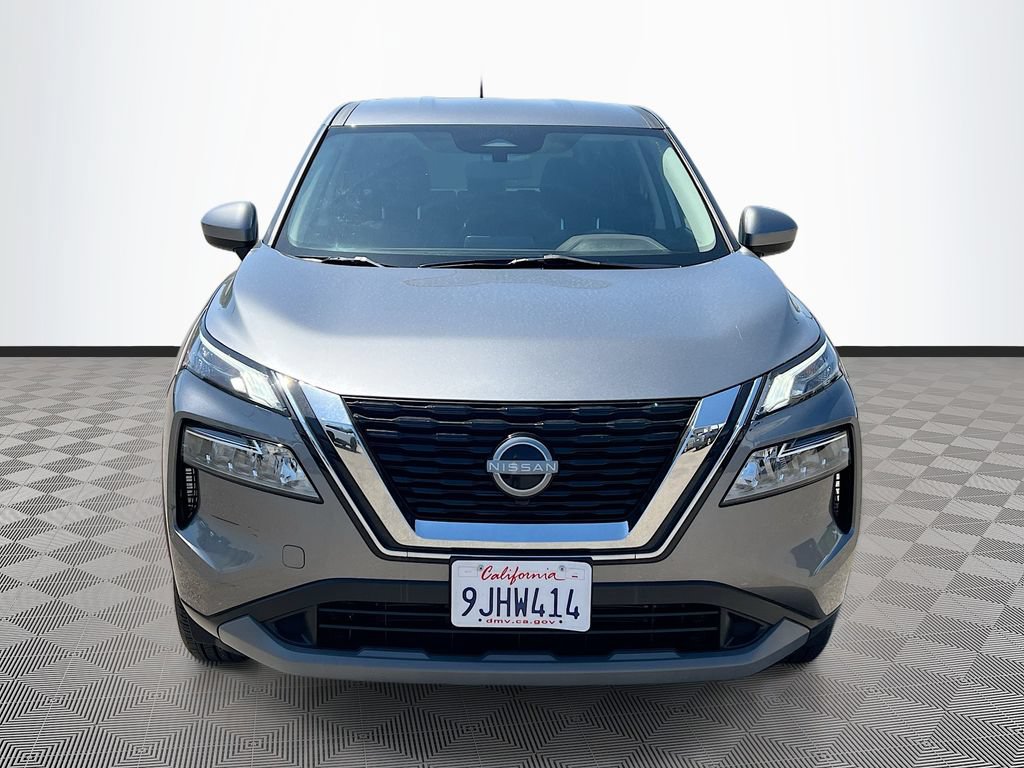 Used 2023 Nissan Rogue SV FWD image 2