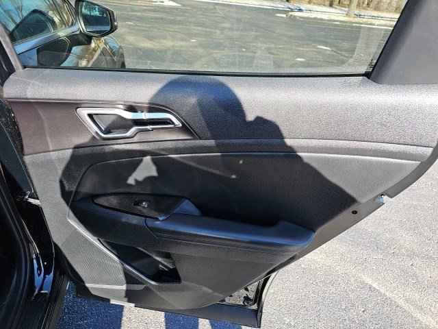 Used 2023 Kia Sportage EX image 17