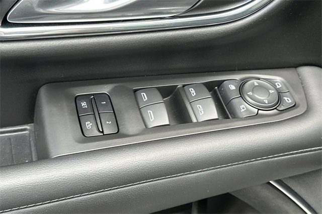 Used 2022 Chevrolet Tahoe Z71 w/ Z71 Off-Road Package image 12