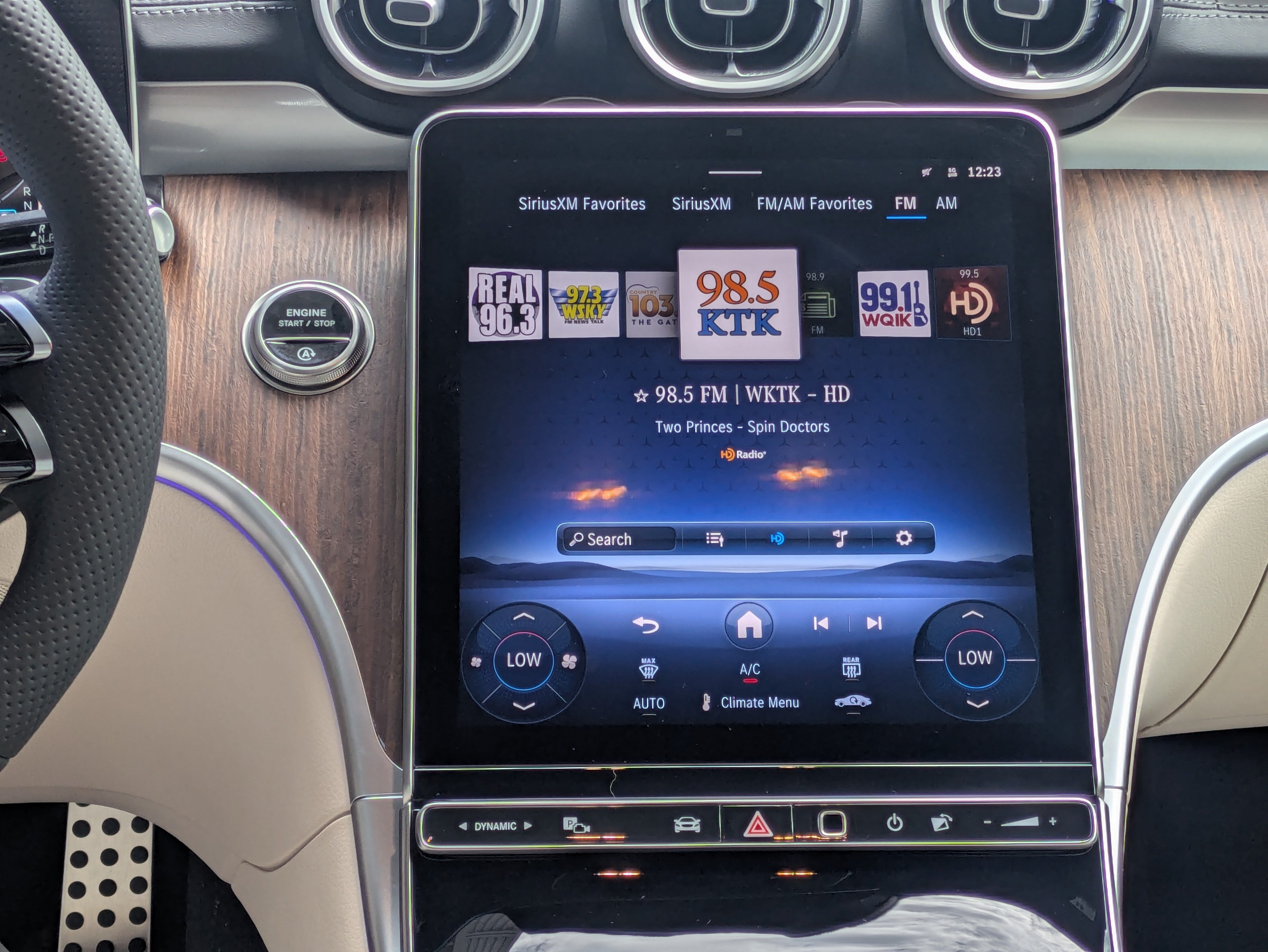 New 2027 Mercedes-Benz CLE 450 4MATIC Cabriolet image 16
