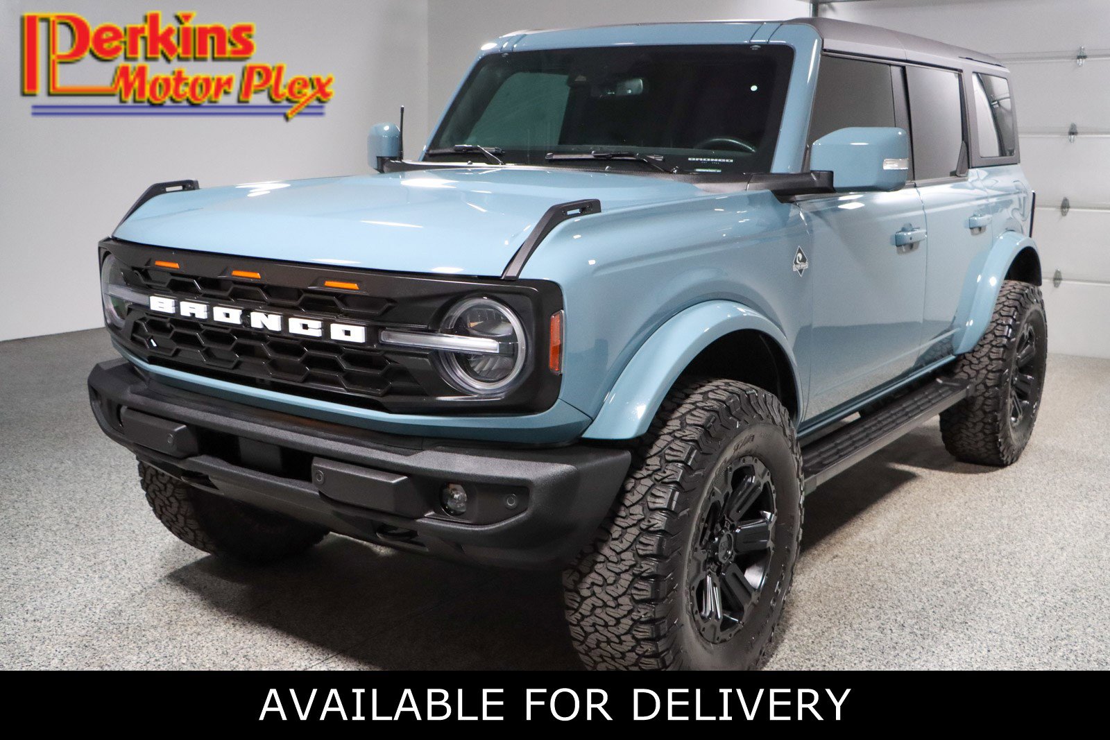 Used 2022 Ford Bronco Outer Banks image 1