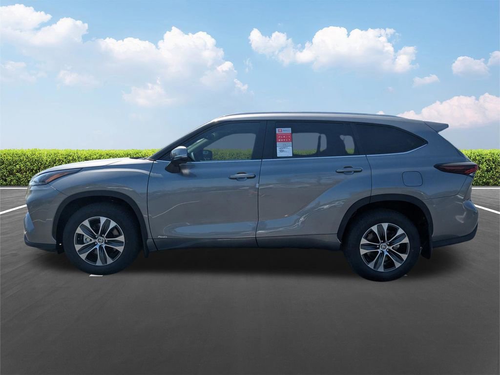 New 2026 Toyota Highlander XLE image 7