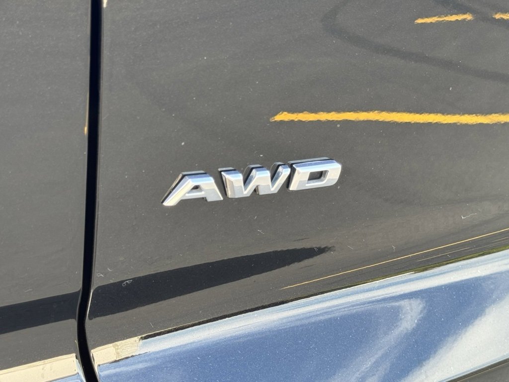 Used 2023 Cadillac XT4 Sport w/ Cold Weather Package image 30