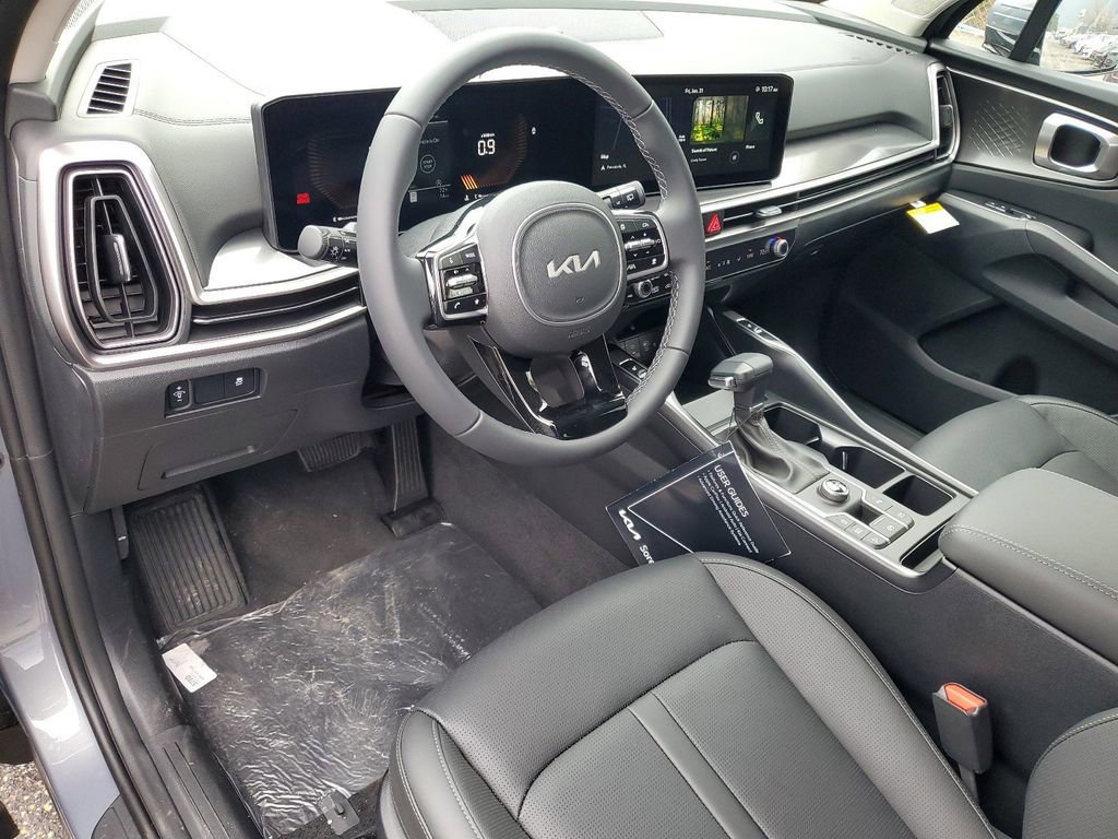 Used 2025 Kia Sorento S w/ Panoramic Sunroof Package FWD image 6