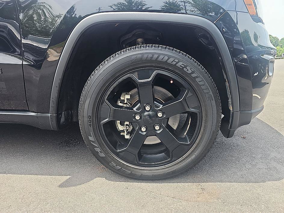 Used 2021 Jeep Grand Cherokee Freedom Edition RWD image 8