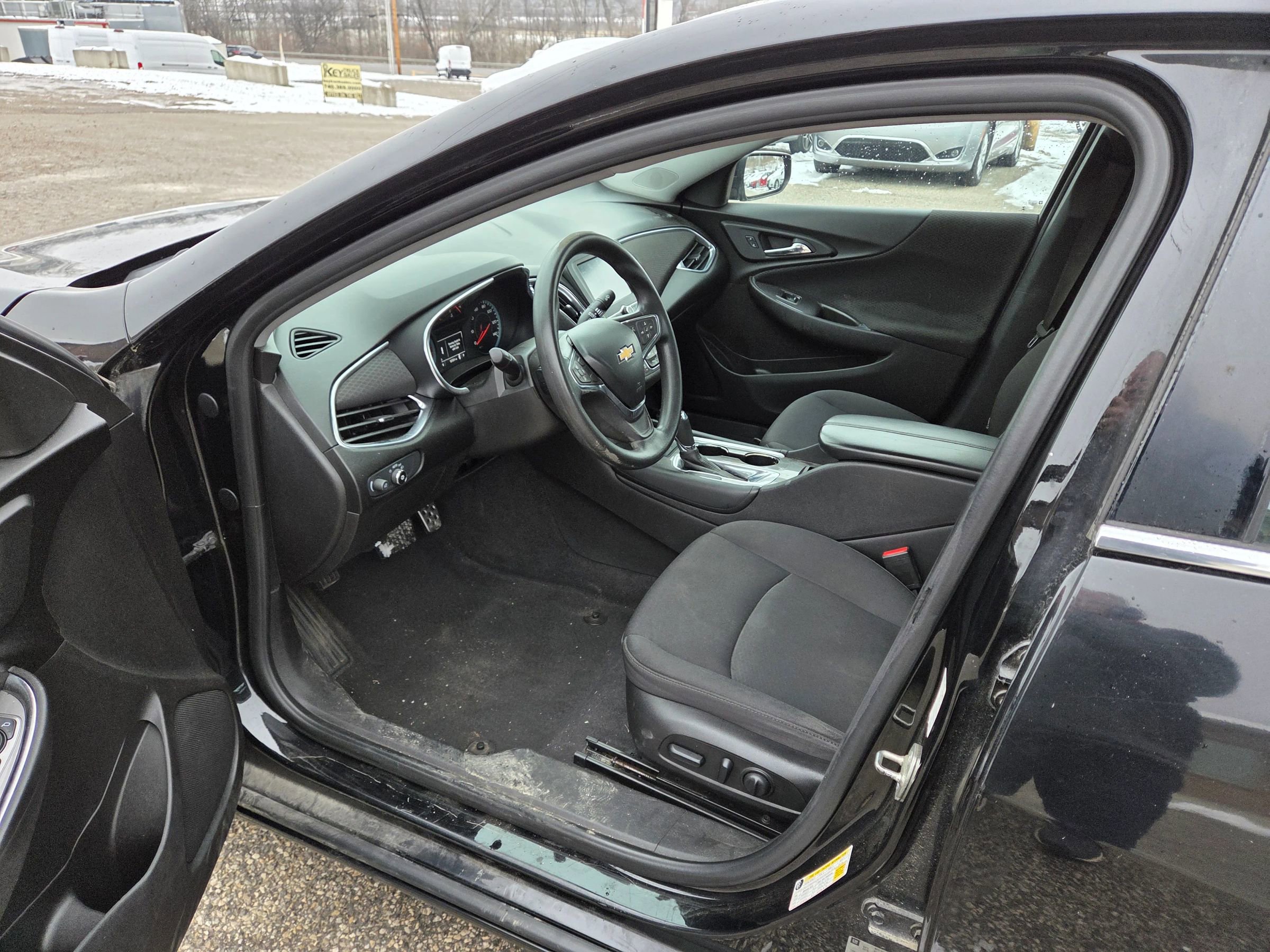 Used 2016 Chevrolet Malibu LT image 11