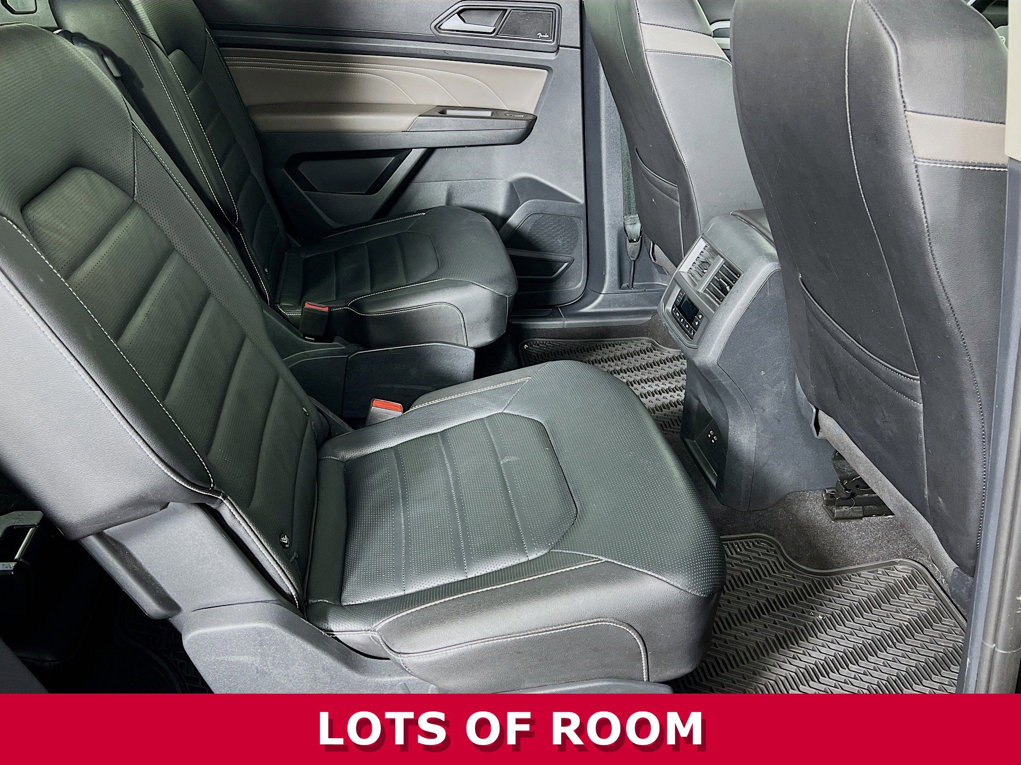 Used 2023 Volkswagen Atlas SEL Premium image 25