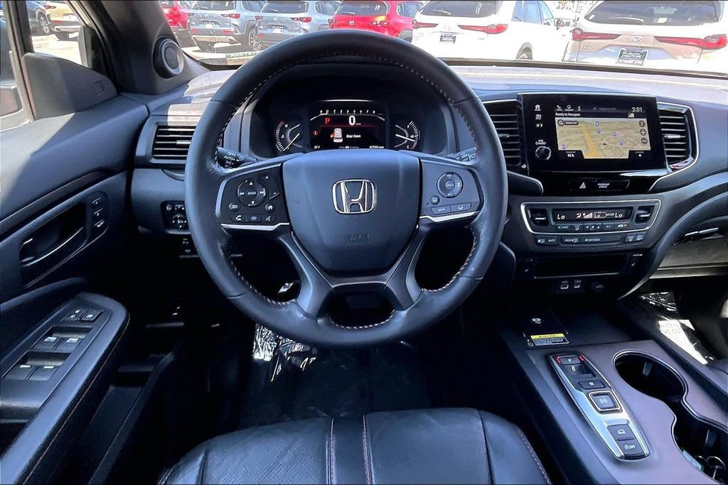 Used 2025 Honda Passport TrailSport image 7