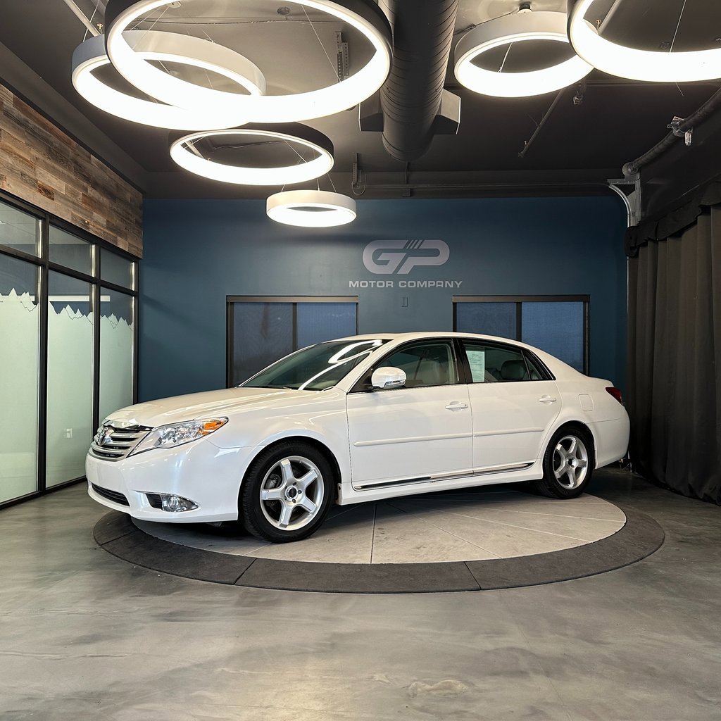 Used 2012 Toyota Avalon Limited image 7