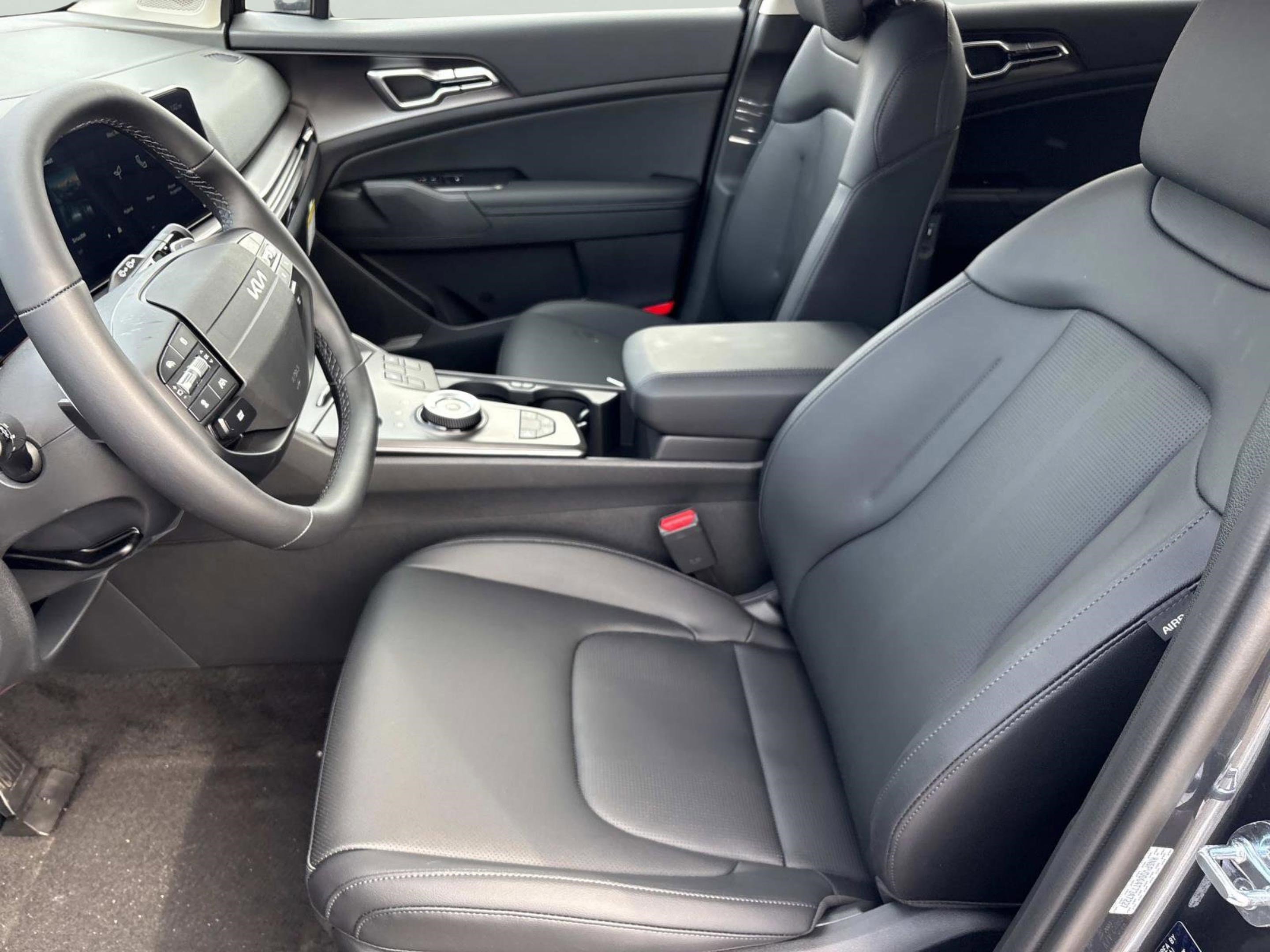 New 2026 Kia Sportage EX image 22