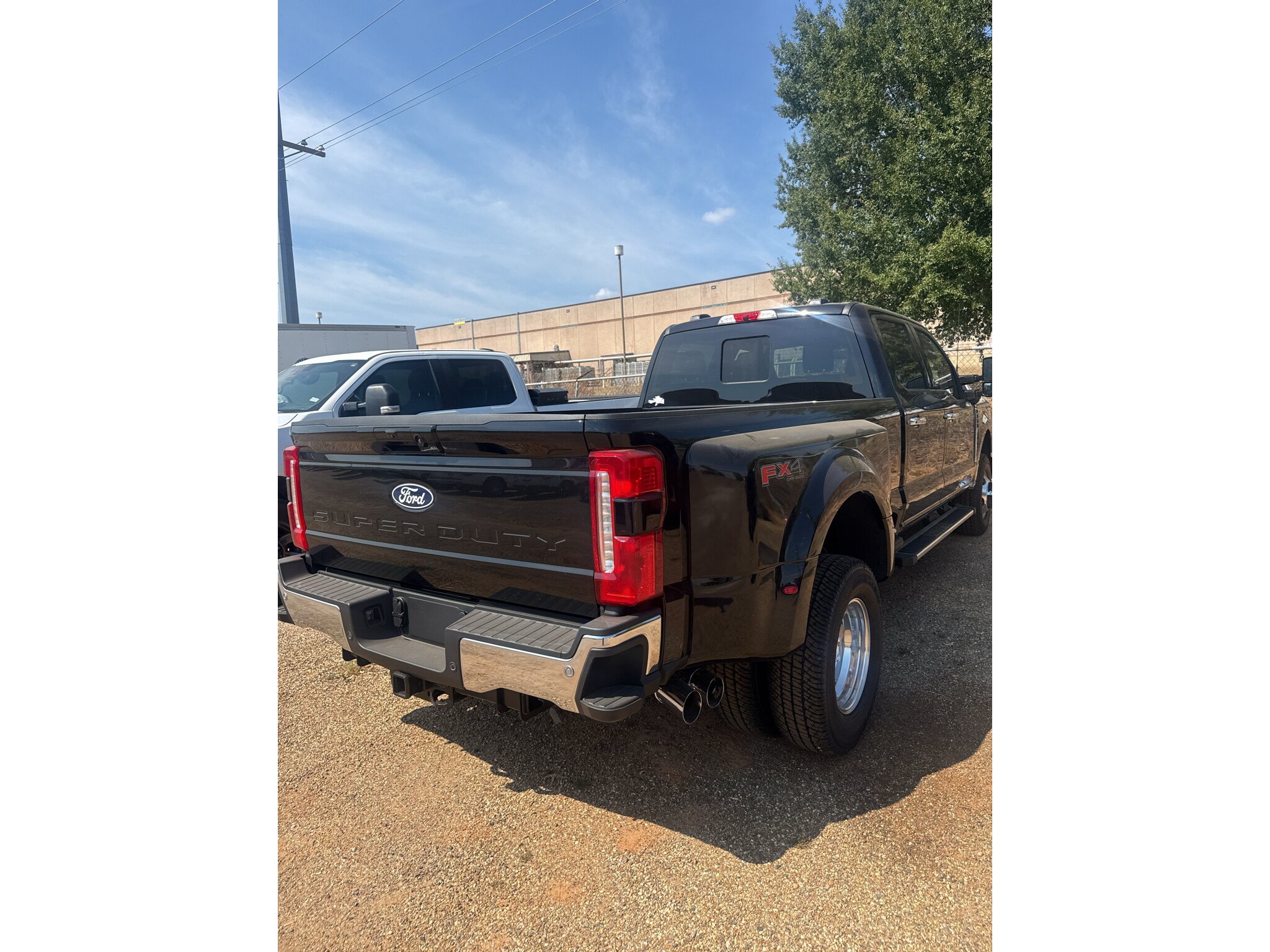 New 2027 Ford F350 Lariat w/ Chrome Package AWD/4WD image 5