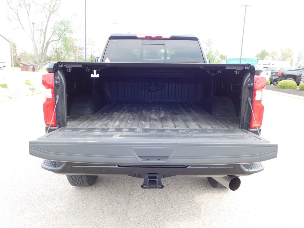 Used 2024 Chevrolet Silverado 2500 LTZ w/ LTZ Plus Package image 7