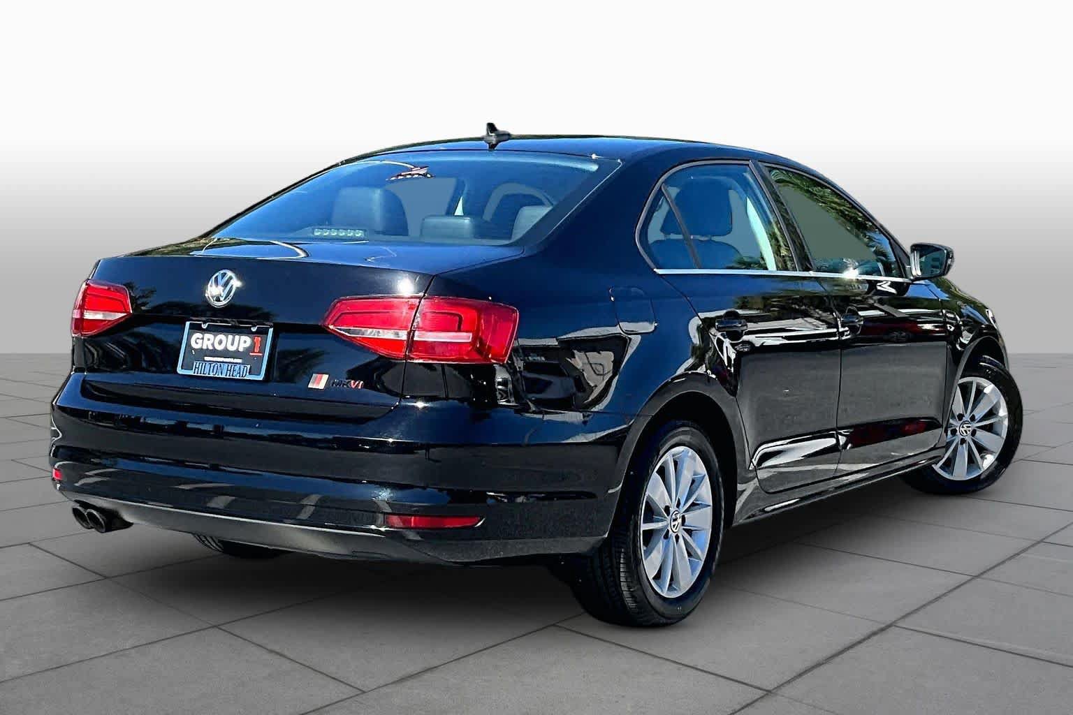 Used 2015 Volkswagen Jetta SE FWD image 12