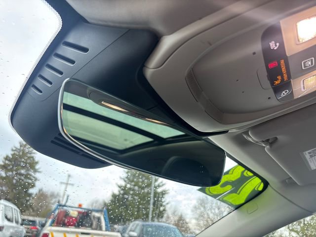 Used 2023 Volvo XC60 B5 Core image 29