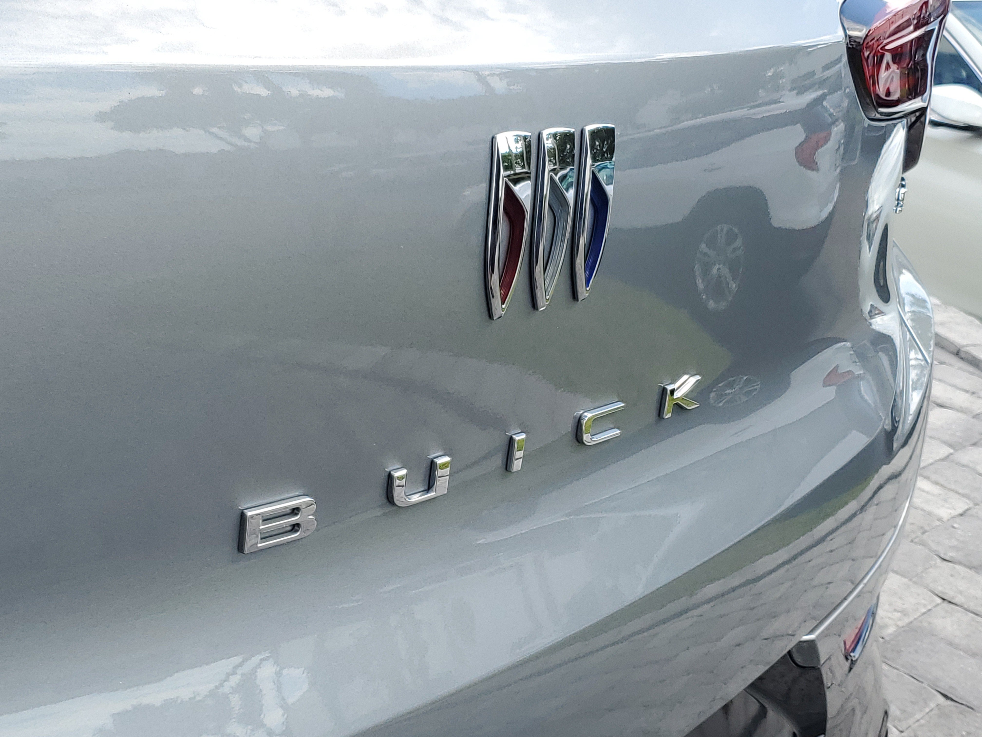 Used 2024 Buick Encore GX Sport Touring w/ Comfort Package FWD image 8