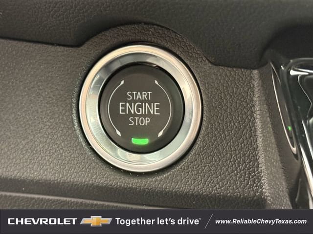 Used 2026 Chevrolet Traverse RS FWD image 21