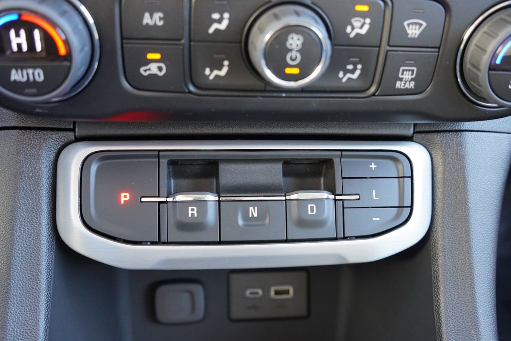 Certified 2023 GMC Acadia SLE w/ Driver Convenience Package image 27