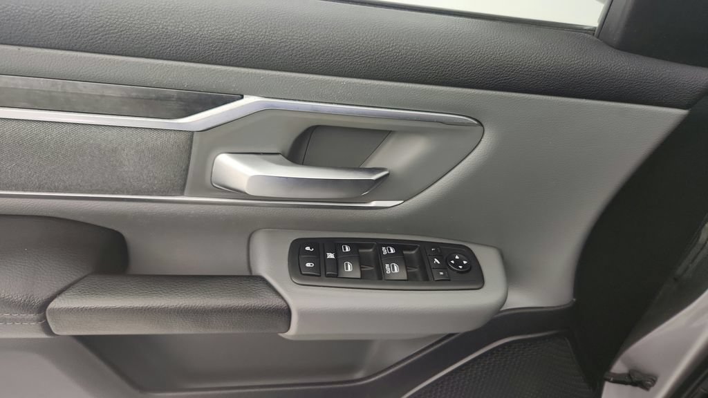 Used 2019 RAM 1500 Big Horn RWD image 34