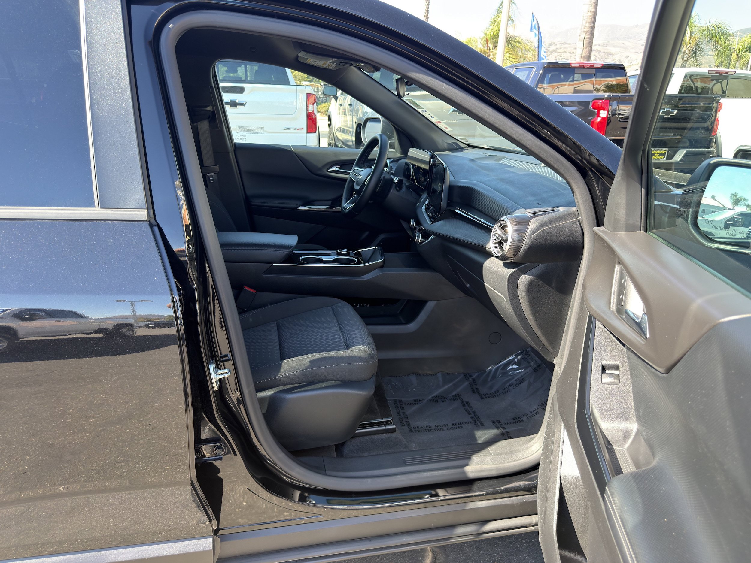 Used 2026 Chevrolet Equinox LT FWD image 10