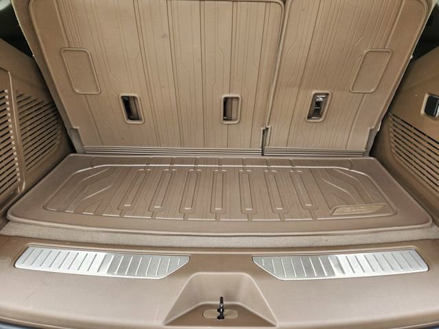 Used 2023 GMC Yukon Denali w/ LPO, Floor Liner Package AWD/4WD image 33