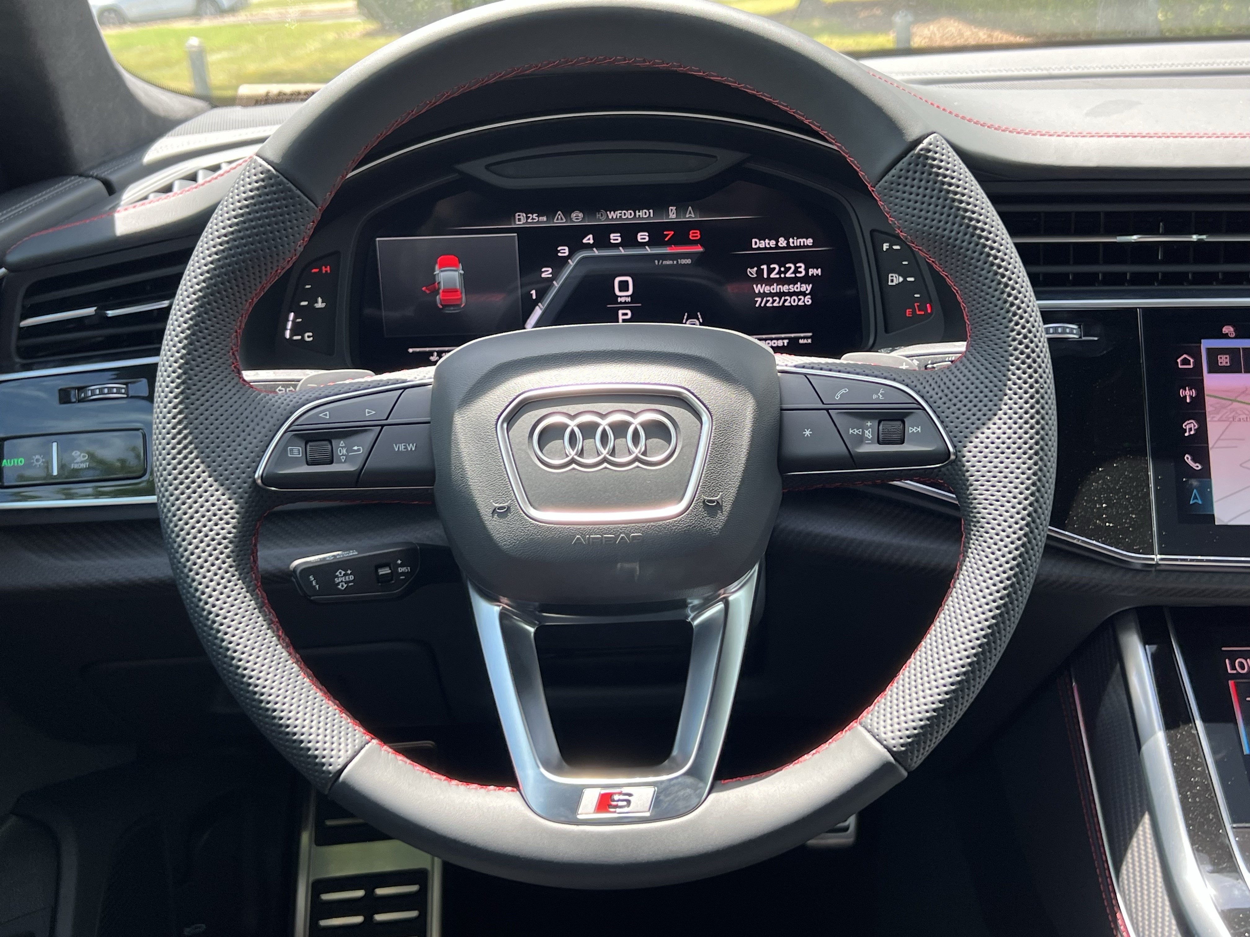 New 2026 Audi SQ8 Prestige AWD/4WD image 18