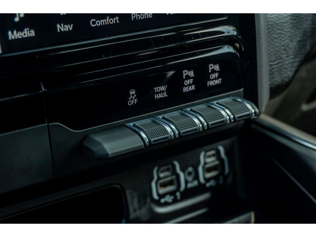 Used 2023 RAM 1500 Laramie AWD/4WD image 24
