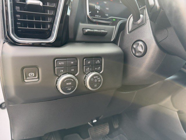 Used 2025 GMC Sierra 1500 Denali w/ Denali Reserve Package AWD/4WD image 20
