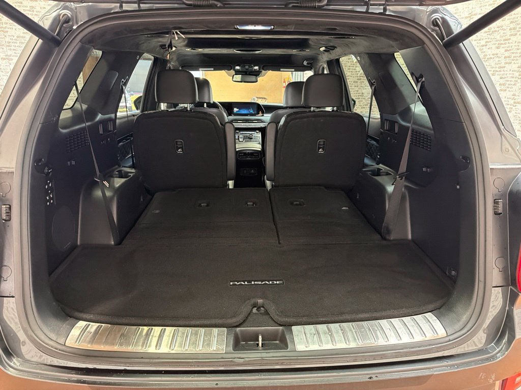 Used 2020 Hyundai Palisade Limited FWD image 12