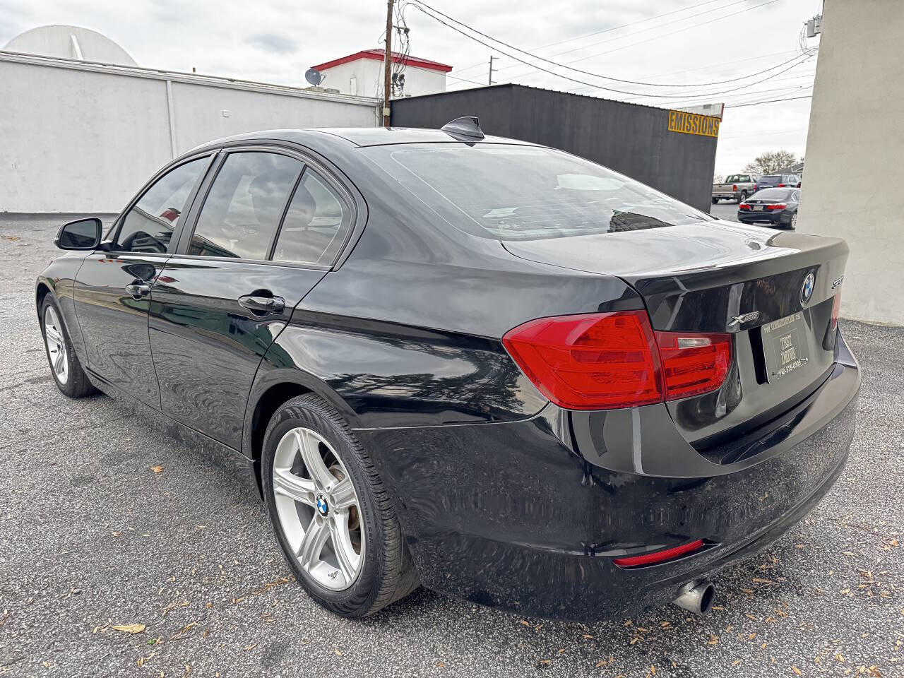 Used 2014 BMW 320i xDrive 320i xDrive AWD 4dr Sedan image 10