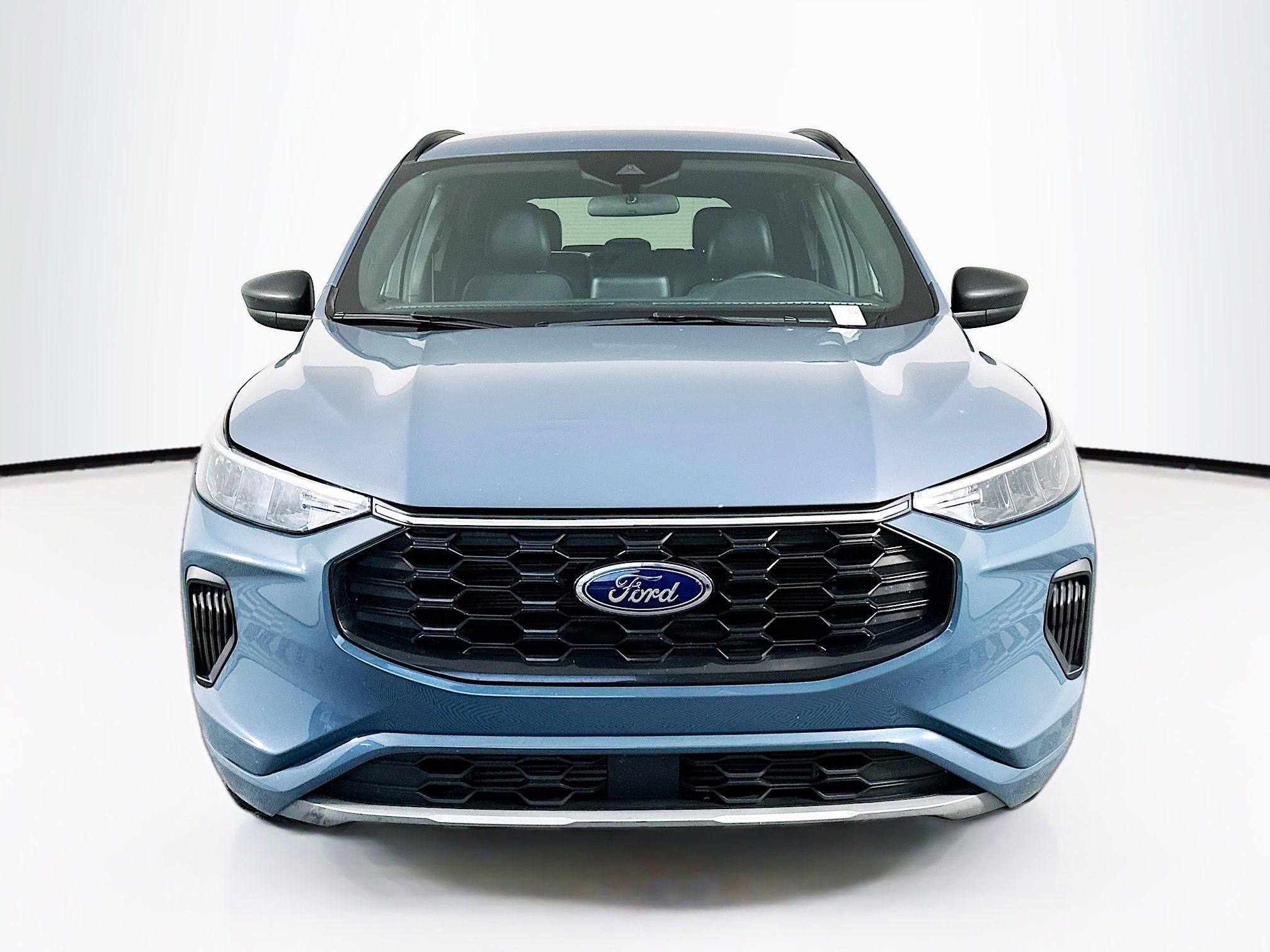 Used 2024 Ford Escape ST-Line image 2