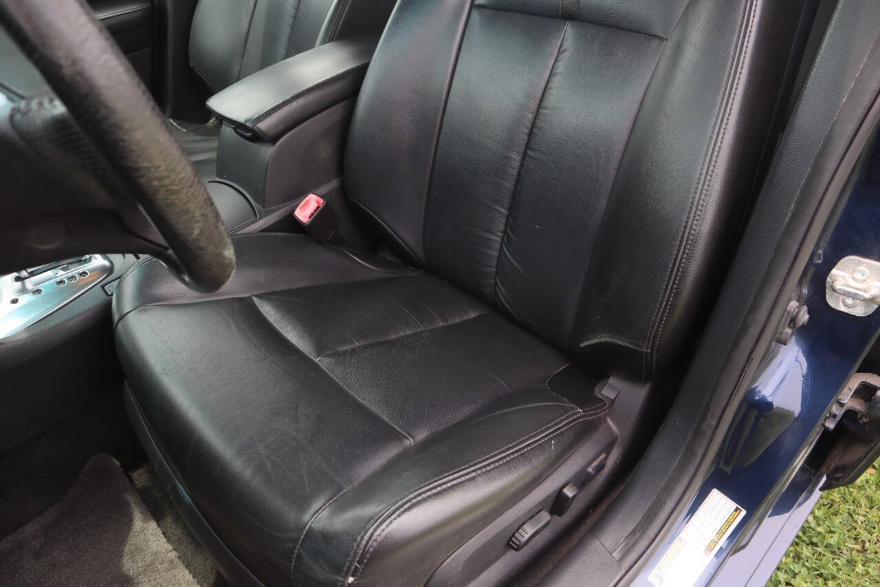 Used 2012 Nissan Altima 2.5 SL w/ 2.5SL Pkg FWD image 9