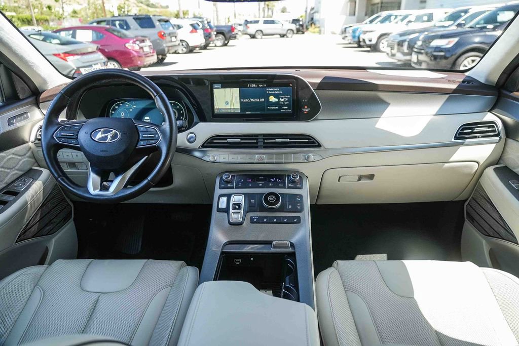 Used 2020 Hyundai Palisade Limited FWD image 12